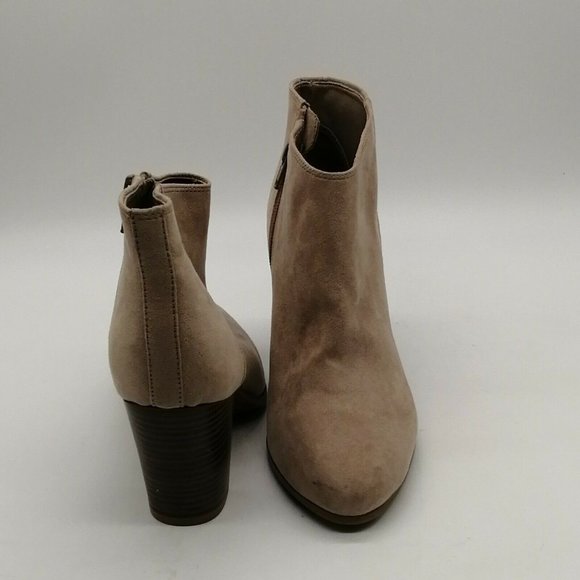 Old Navy Womens High Heel Ankle Boot Cushioned Side Zip Taupe Sz 7 M - Picture 3 of 10